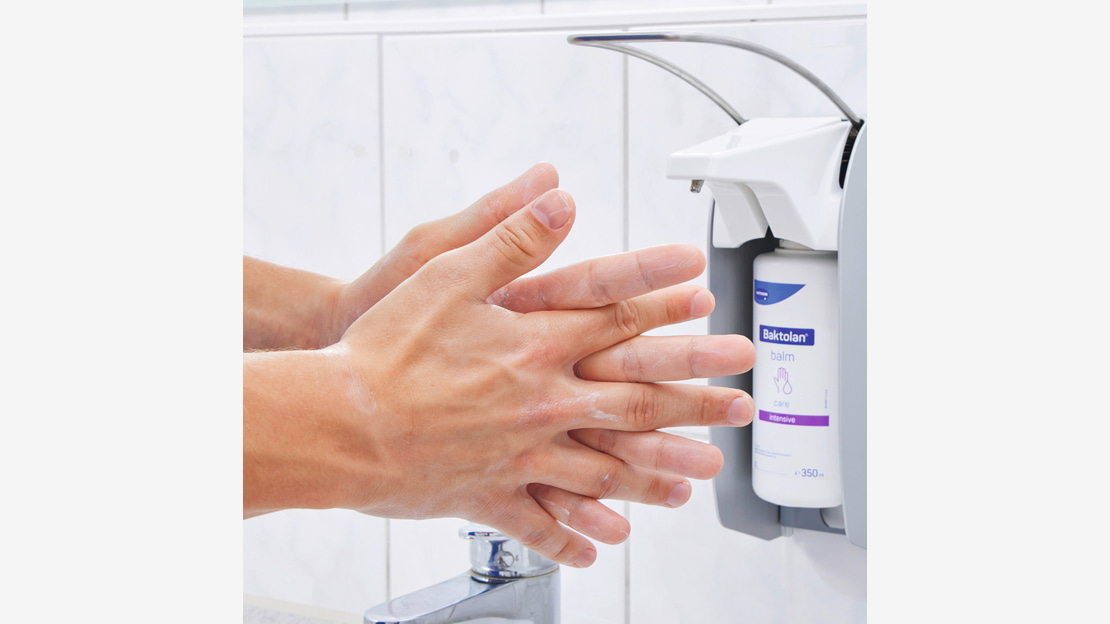 Baktolan balm application