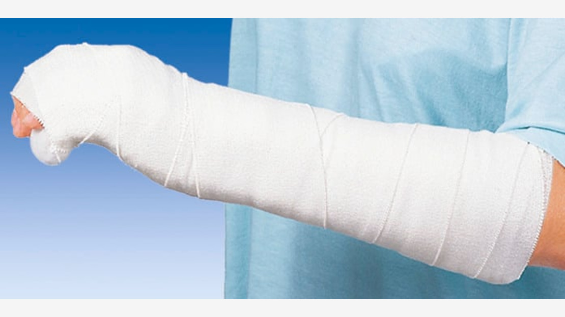 Idealast features permanently elastic polyamide threads which ensure that the bandage does not loose its elasticity in wear.