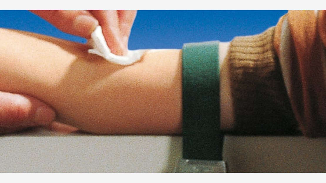 Pur-Zellin cellulose swabs, for cleaning the skin prior to injections, retain their shape and are abrasion-resistant.