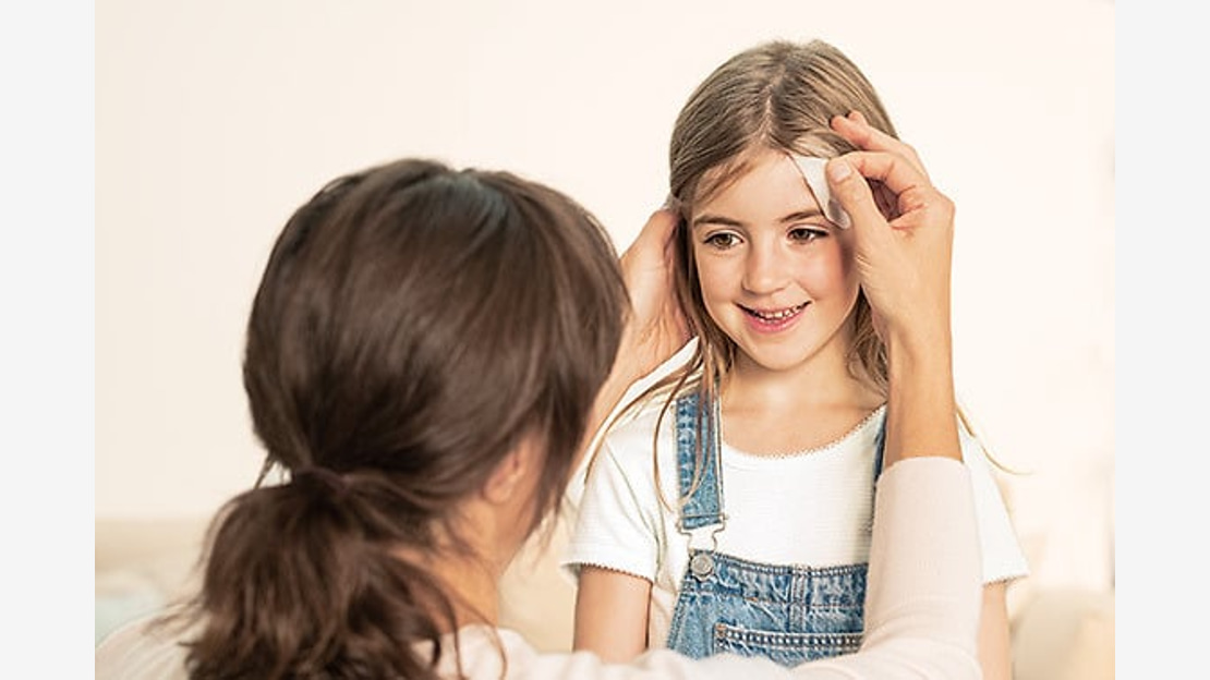 Cosmopor Silicone_mother & daughter_pulling of the pflaster