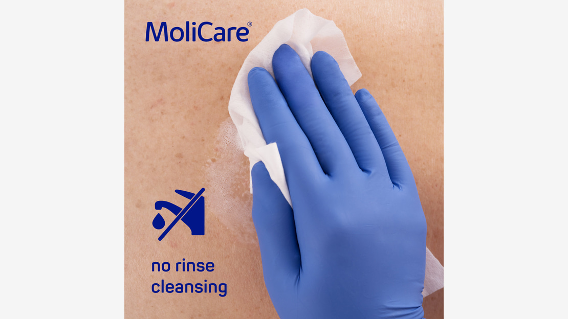 MoliCare Skin Moist Care tissues