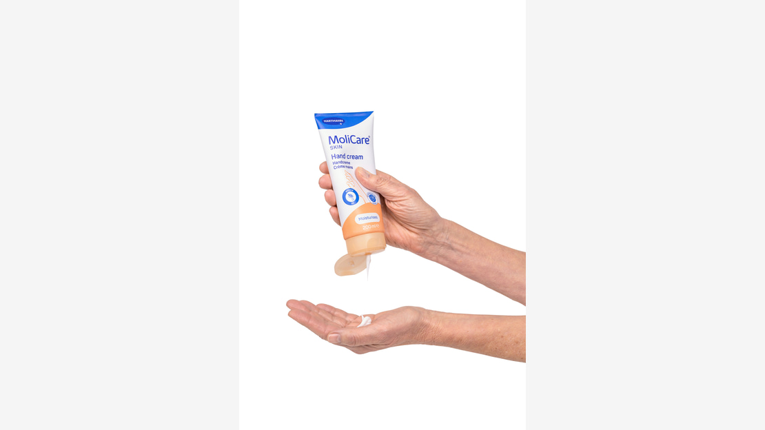 MoliCare® Skin Hand Cream - Application