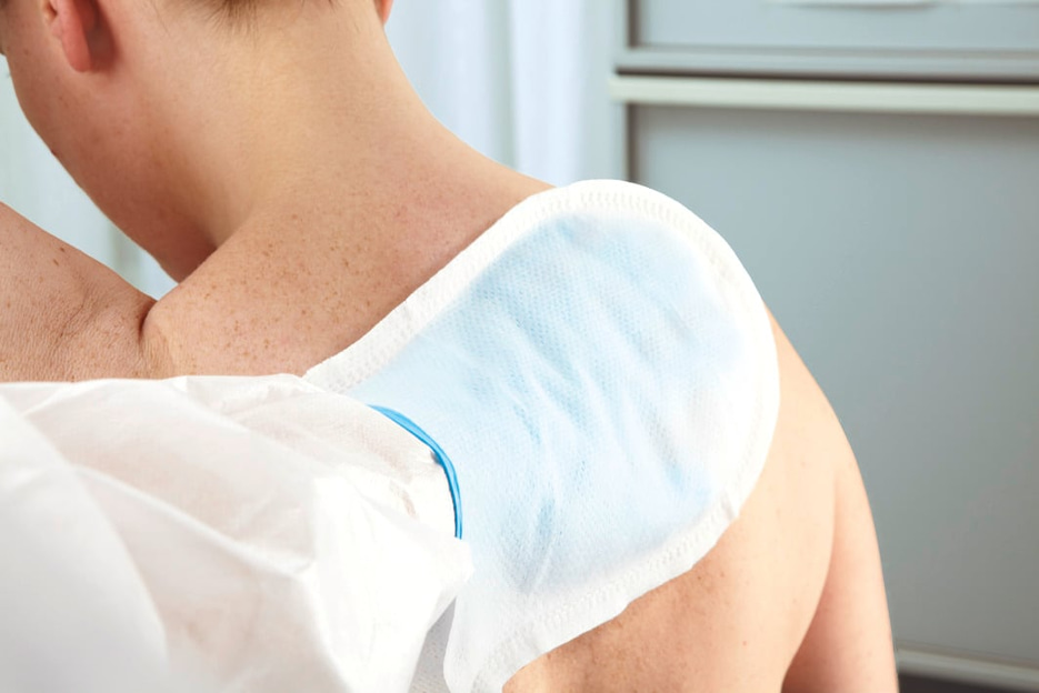 ​Stellisept® med gloves Anwendungsbild