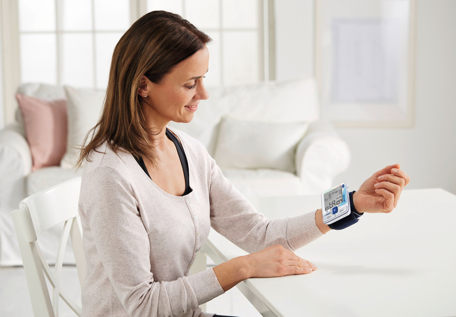 Veroval Blood Pressure Monitor Wrist Application