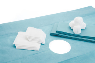 a procedure set, containing all the components required for a wound care in the ward.
