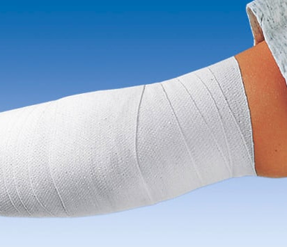 Idealflex is a pemanently elastic universal bandage with short stretch for light compression.