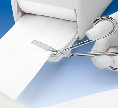 Mullro, the pure and soft absorbent cotton gauze from the roll, guarantees a need-based and economical use.