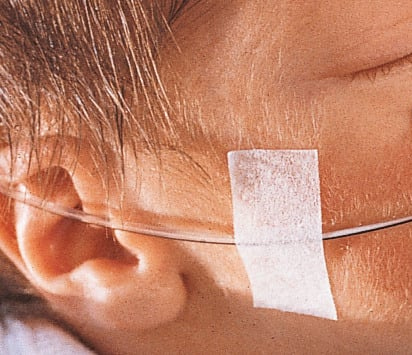 For a particularly gentle fixation, the extremely permeable to air and water vapour Omnipor® is used.