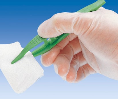 With the examination glove Peha-soft vinyl powderfree, both latex allergies as well as skin irritations caused by powder are ruled out.