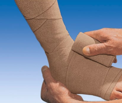 The espacially strong material of Pütter E facilitates very durable bandaging with a lasting compression effect.