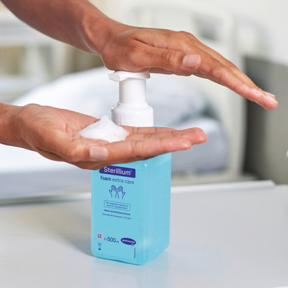 Sterillium® foam extra care Anwendungsbild