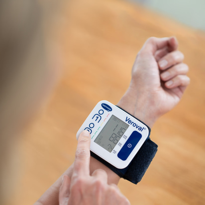 Veroval compact wrist blood pressure monitor