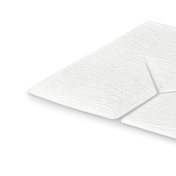 147769_Peha_slit_dressing_7.5x7.5cm_application