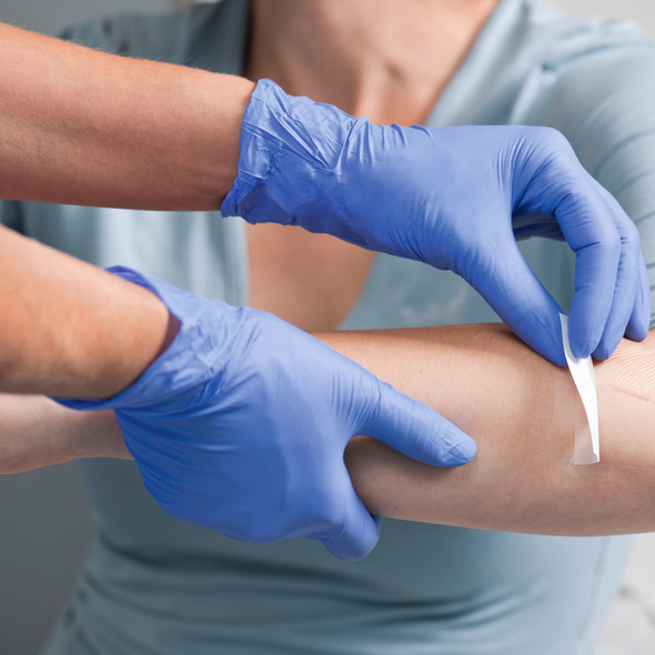 <P>&nbsp;Hydrofilm safely protects the wound from secondary infections and physical irritants.</P>