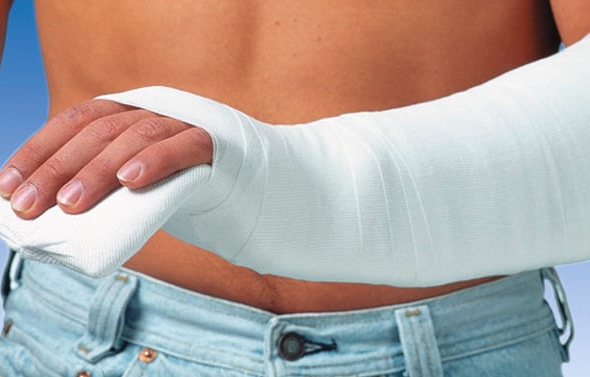 The relatively dense, hard-wearing fabric makes Lastotel useable as a conforming bandage for many purposes.