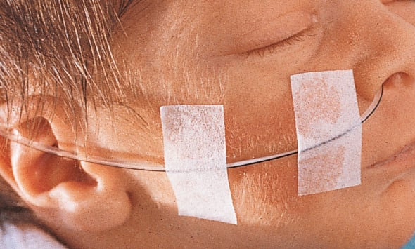 For a particularly gentle fixation, the extremely permeable to air and water vapour Omnipor® is used.