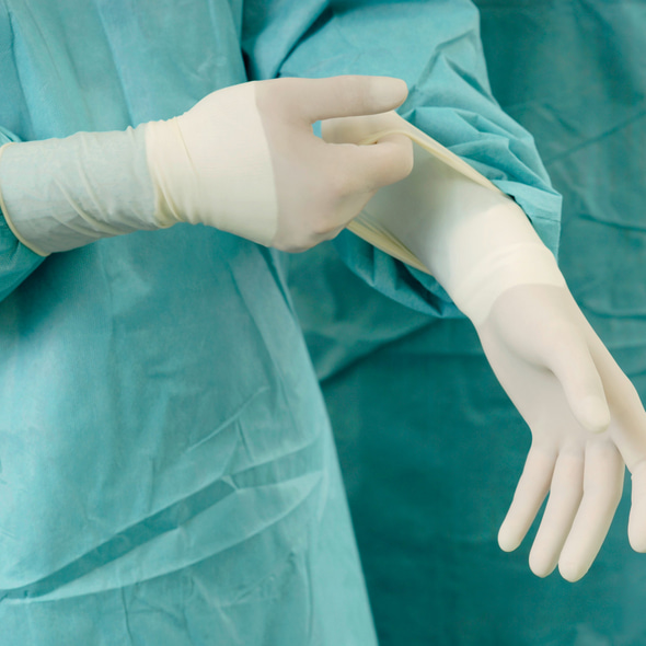 Application Surgical Gloves