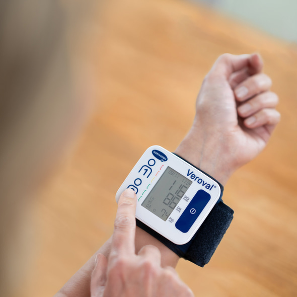 Veroval compact wrist blood pressure monitor