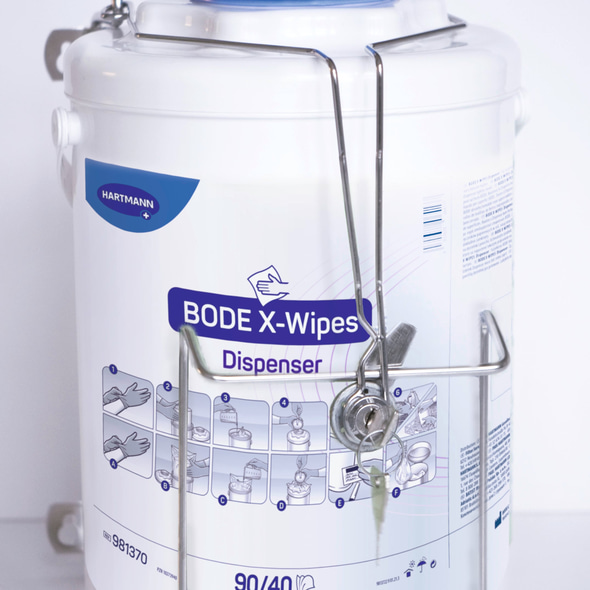 Packshot BODE X Wipes wall holder retaining clip 980584