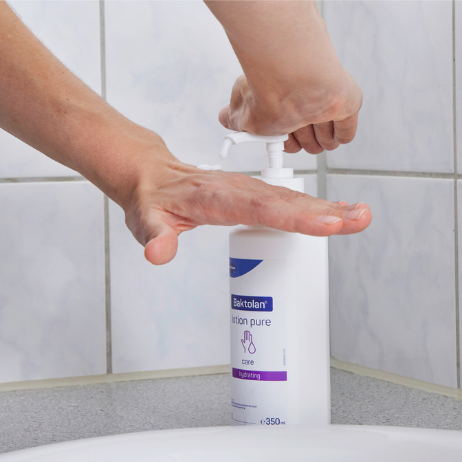 Product_removal_Baktolan_lotion_pure_square_0924.tif